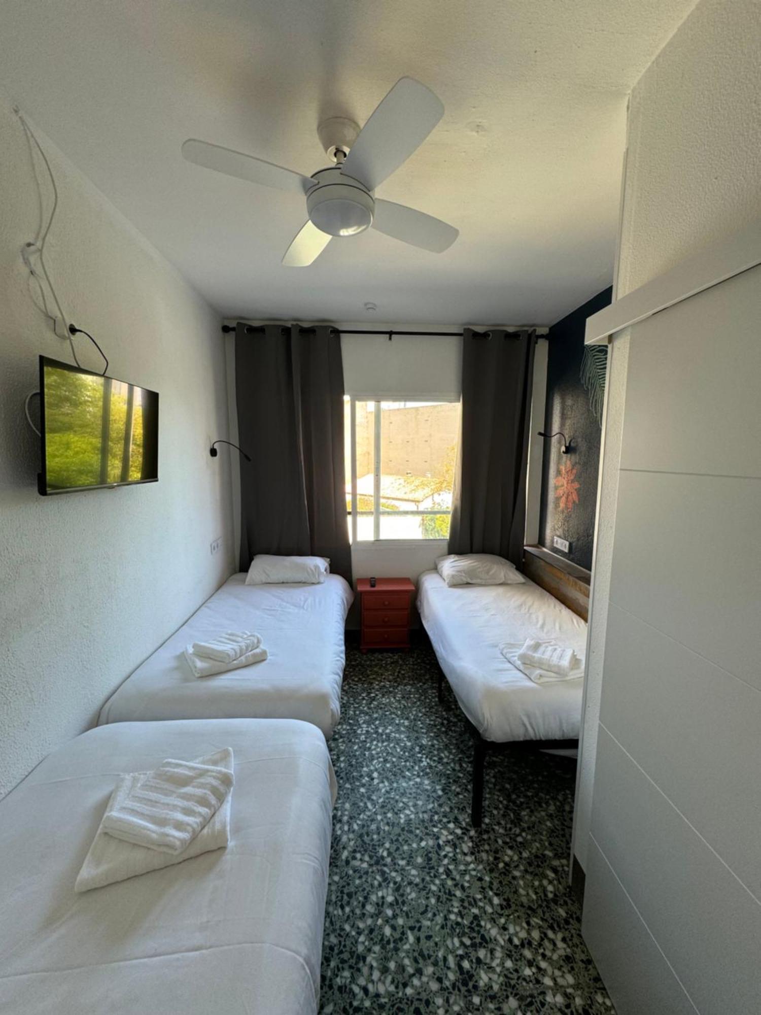Pension Rioka Calpe Bagian luar foto